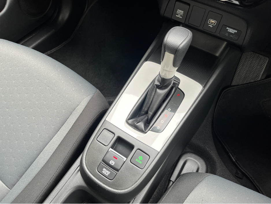 2022 Honda Jazz - image 15