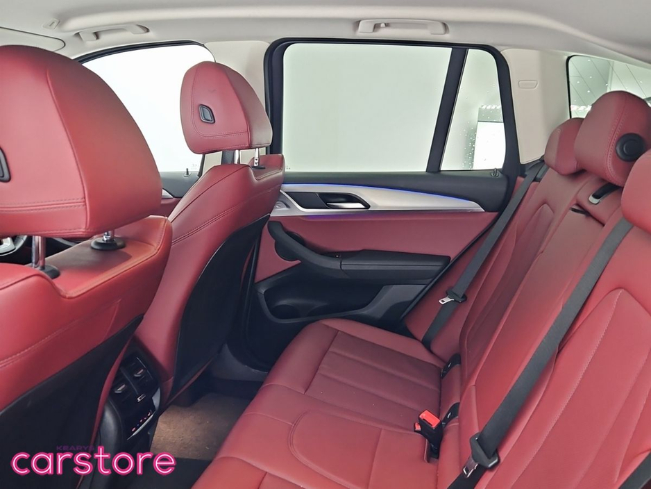 2022 BMW X3 - image 13