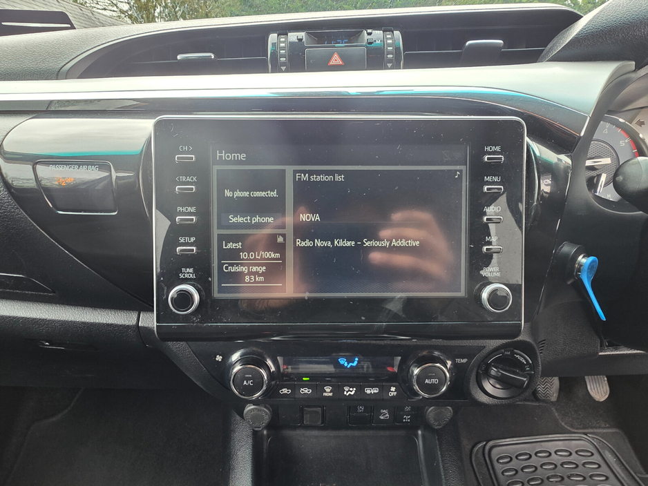 2021 Toyota Hilux - image 18