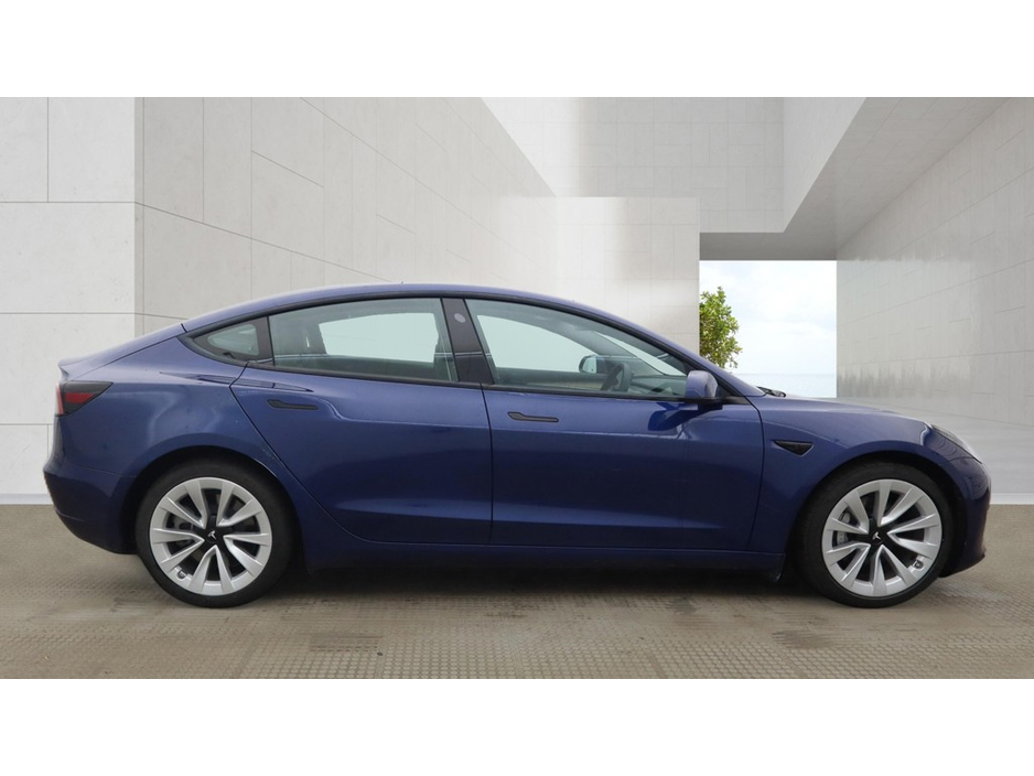 2022 Tesla Model 3 - image 15