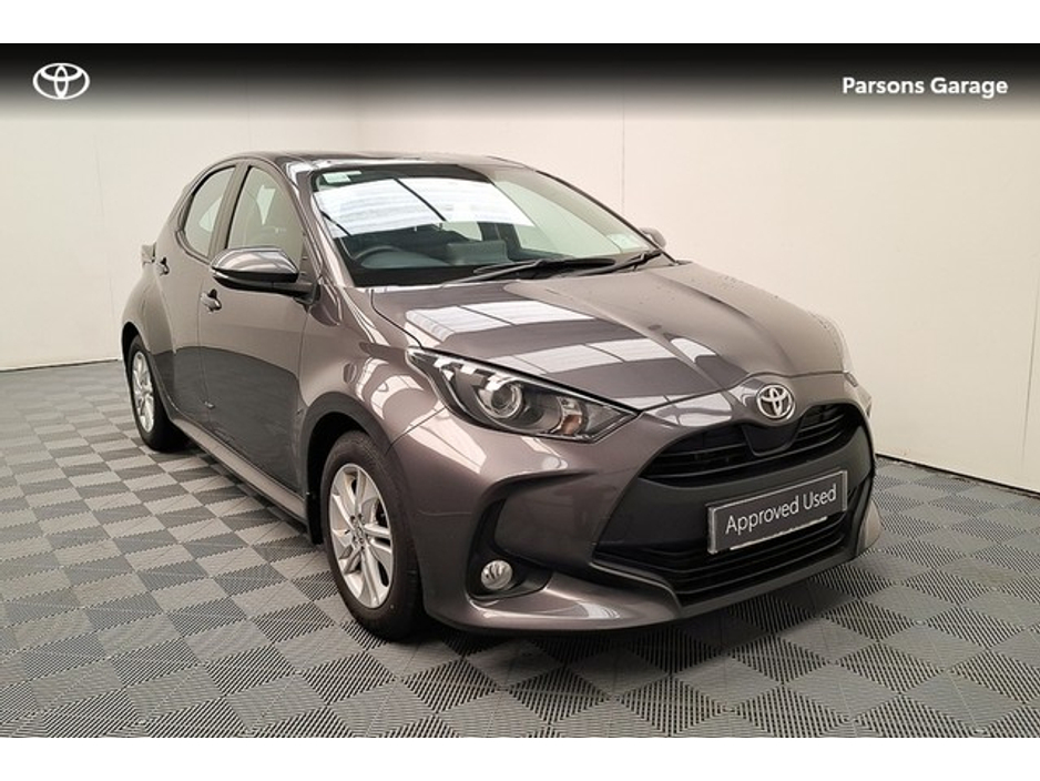 2022 Toyota Yaris 1.5 LUNA 4DR €19,995