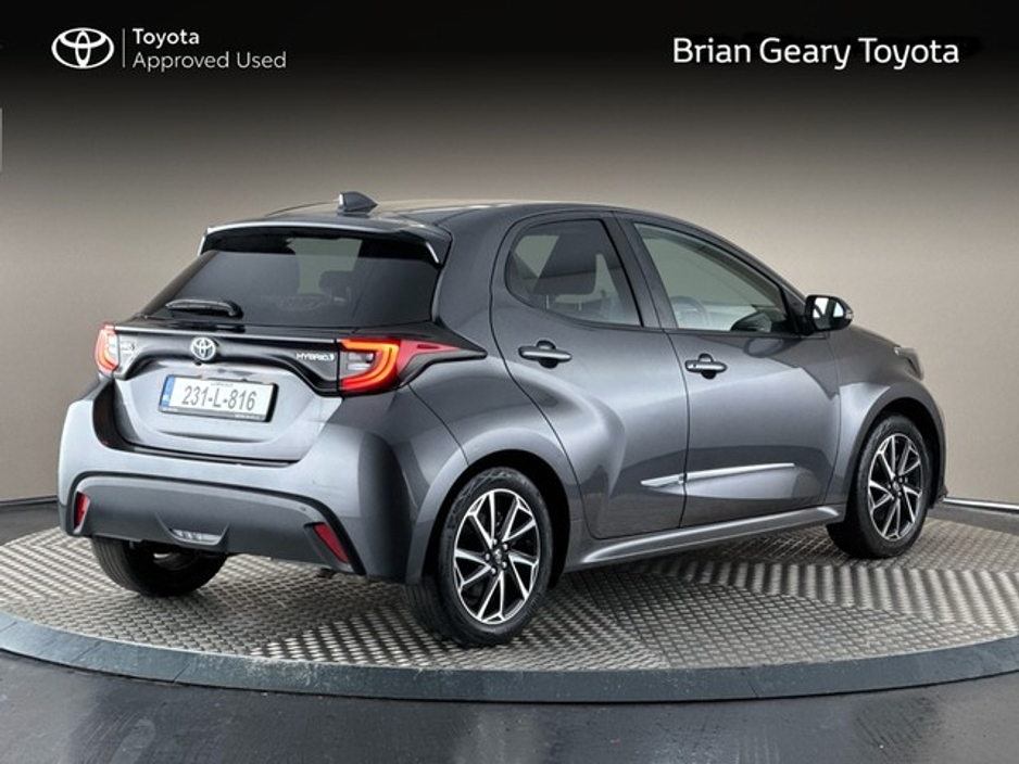 2023 Toyota Yaris HYBRID LUNA SPORT €24,950