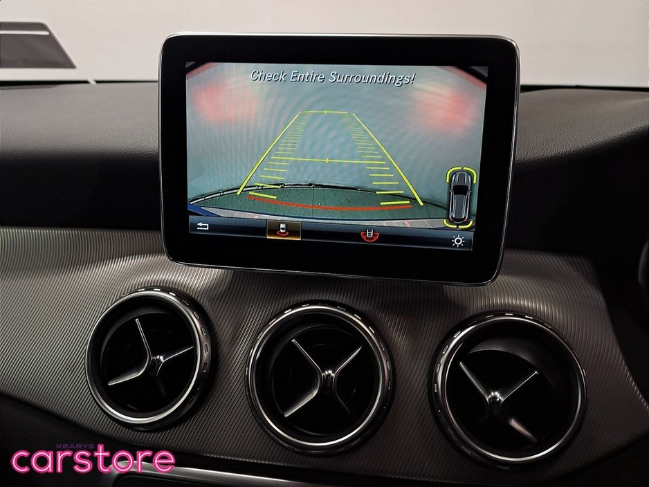 2016 Mercedes-Benz GLA Class - image 16