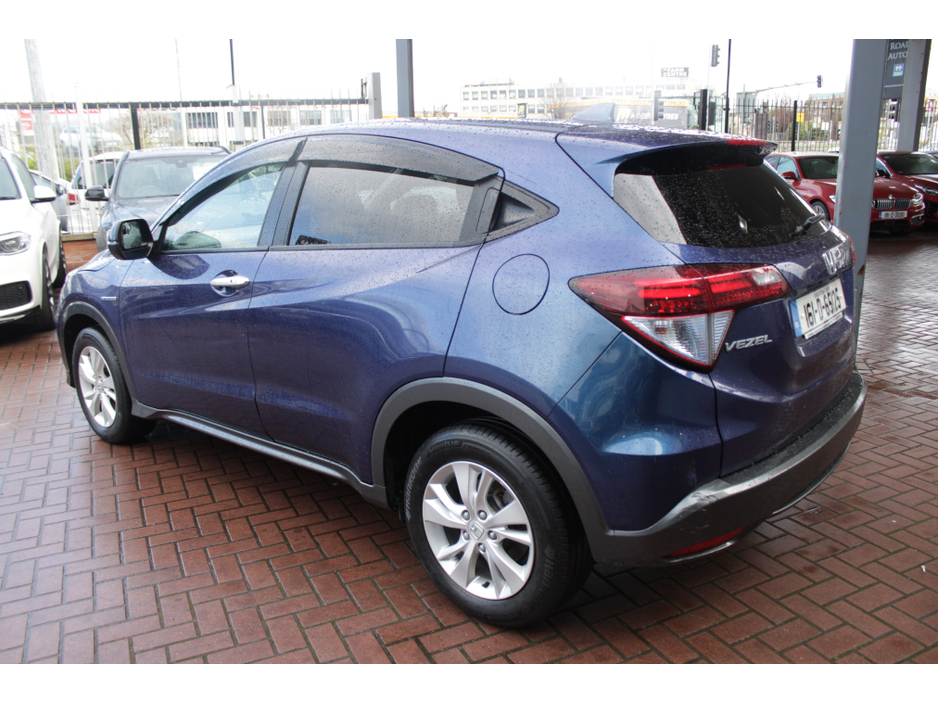 2016 Honda Vezel - image 6