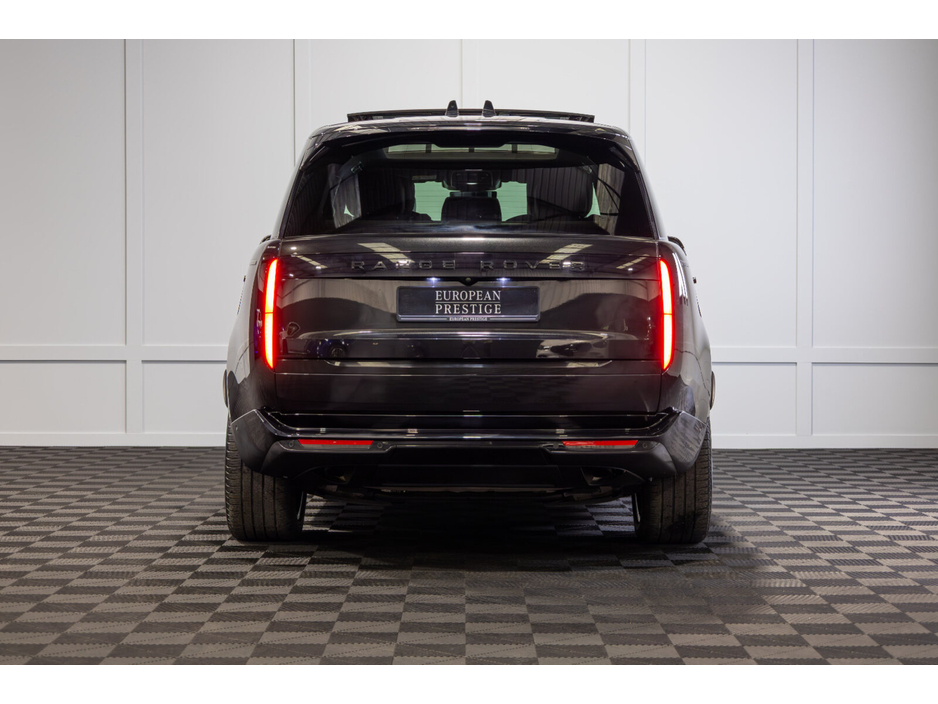 2024 Land Rover Range Rover - image 5