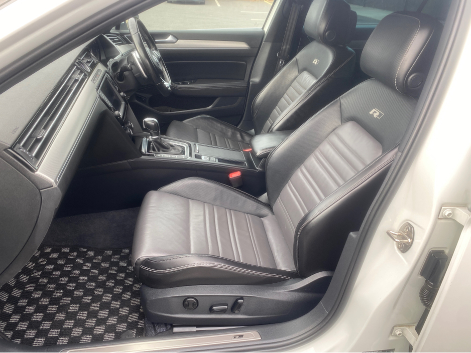 2017 Volkswagen Passat R-LINE PASSAT 2.0 TSI 2017 €19,995