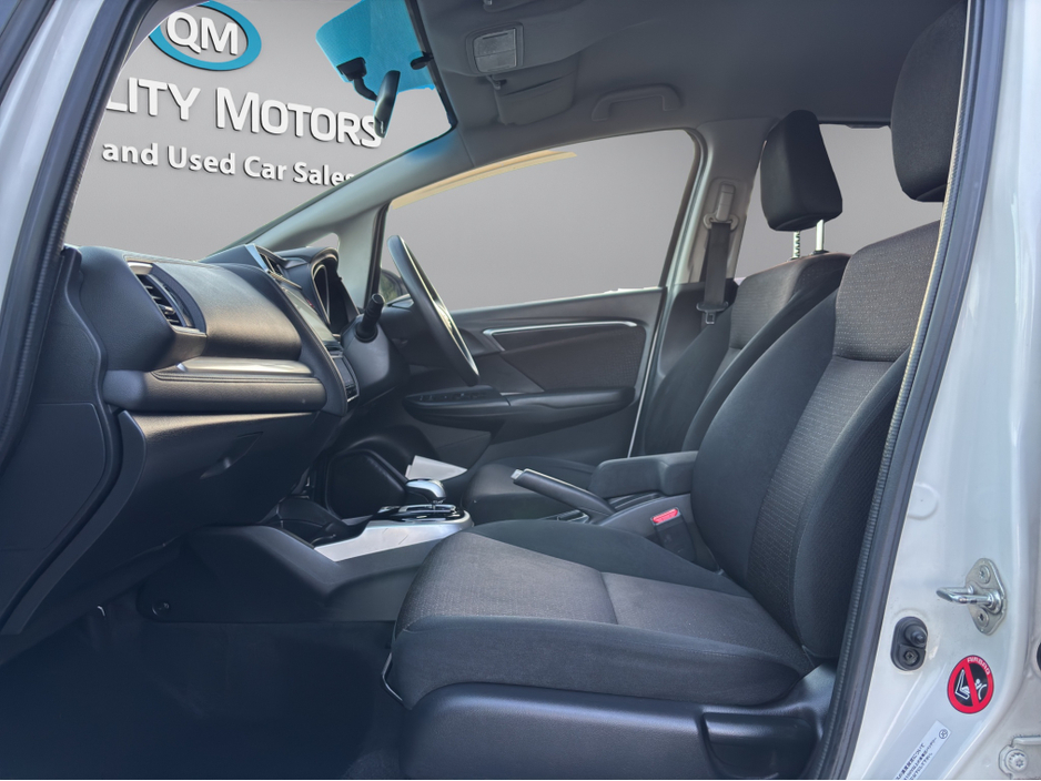 2016 Honda Fit - image 16