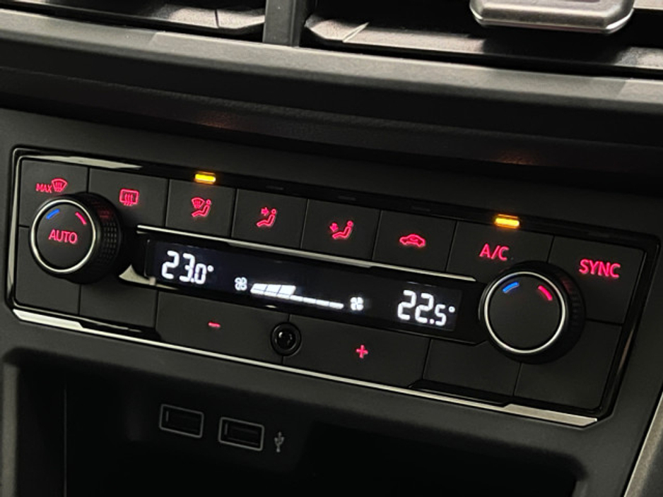 2018 Volkswagen Polo - image 21