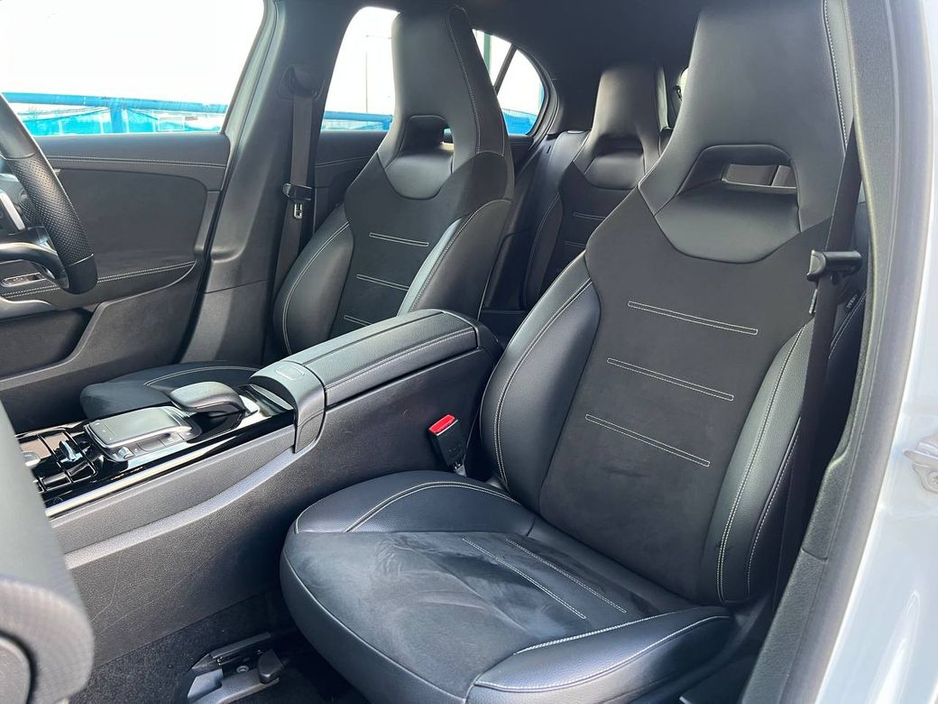 2022 Mercedes-Benz A Class A250e AMG-LINE 1.3 HYBRID // DIGITAL CLUSTER // AMBIENT LIGHTING // HEATED AMG-LINE SPORT SEATS €23,750