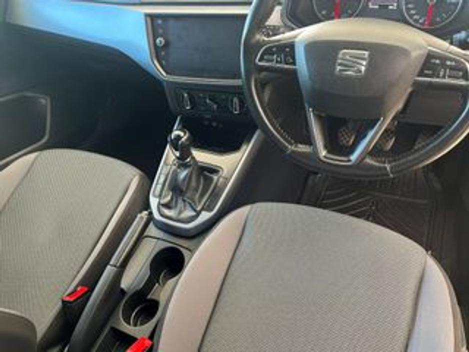 2020 SEAT Arona - image 8