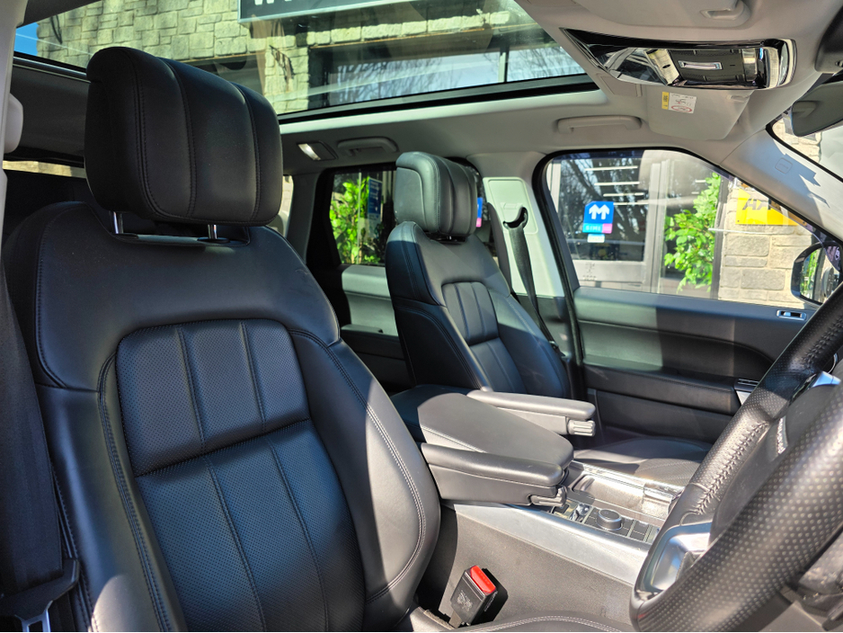 2019 Land Rover Range Rover Sport - image 21