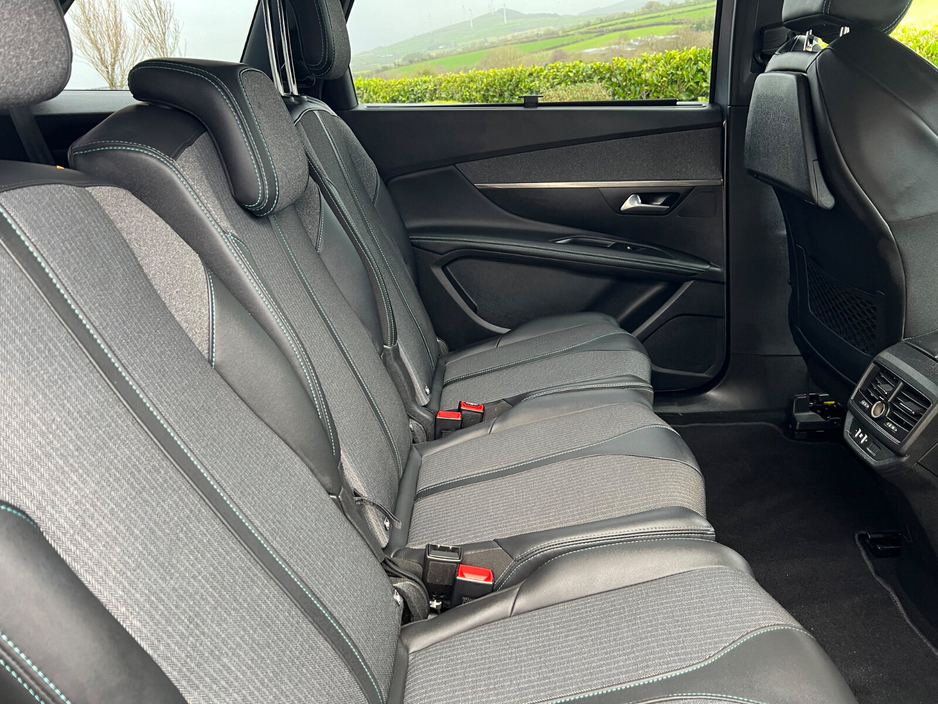 2022 Peugeot 5008 1.5 BlueHDi 130bhp Allure €33,950