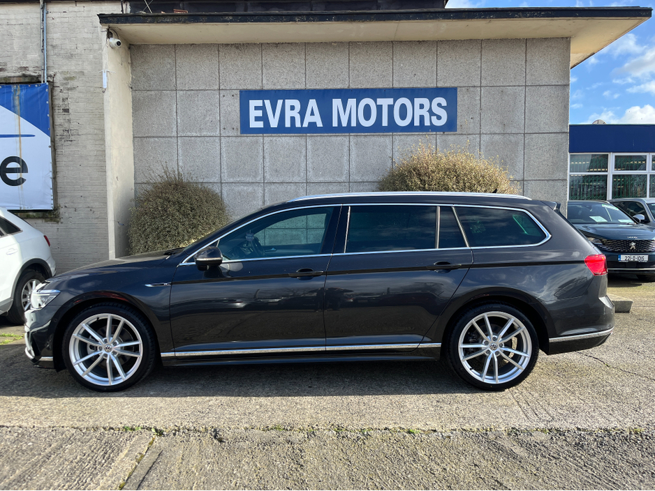 2021 Volkswagen Passat - image 6