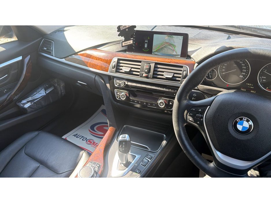 2018 BMW 3 Series - image 10