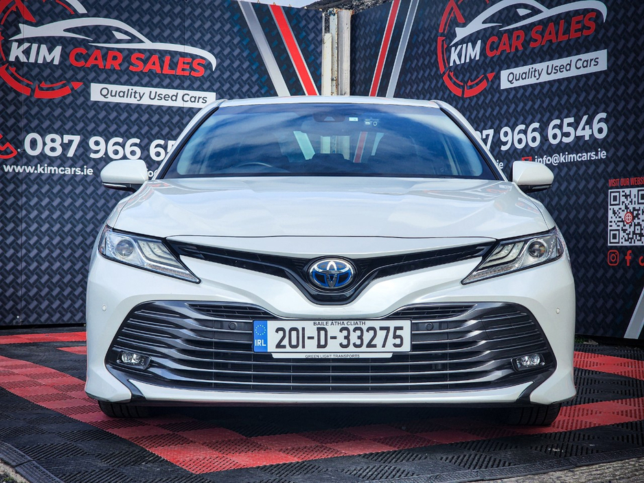 2020 Toyota Camry - image 5
