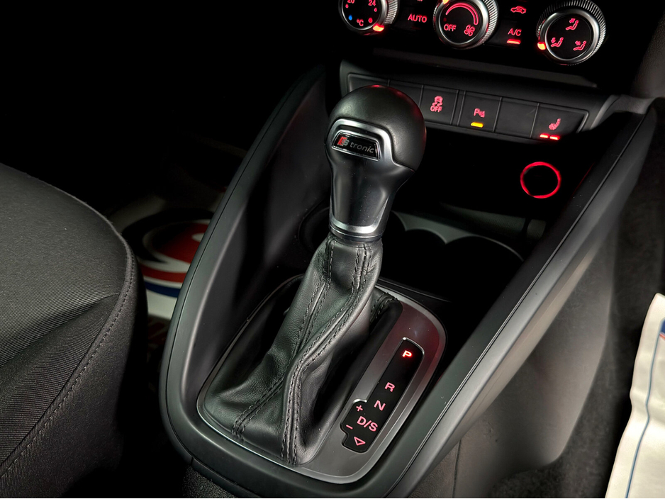 2017 Audi A1 - image 35