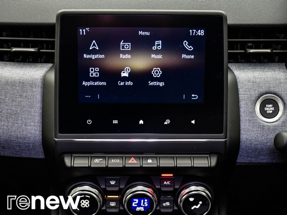 2025 Renault Clio - image 25