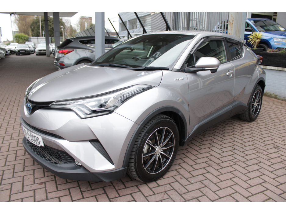 2018 Toyota C-HR - image 8