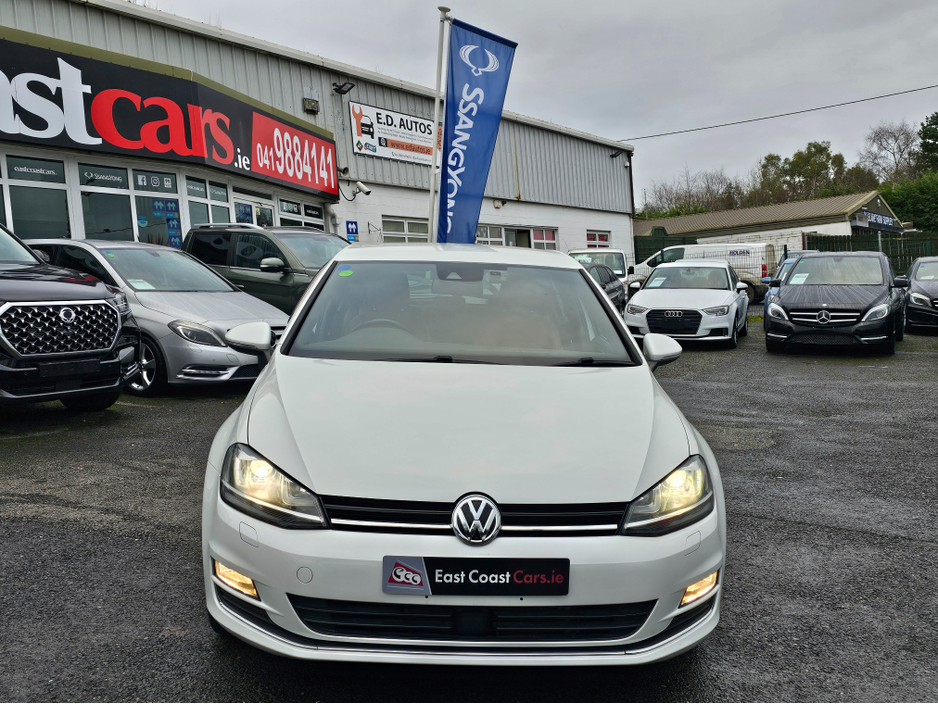 2014 Volkswagen Golf - image 6