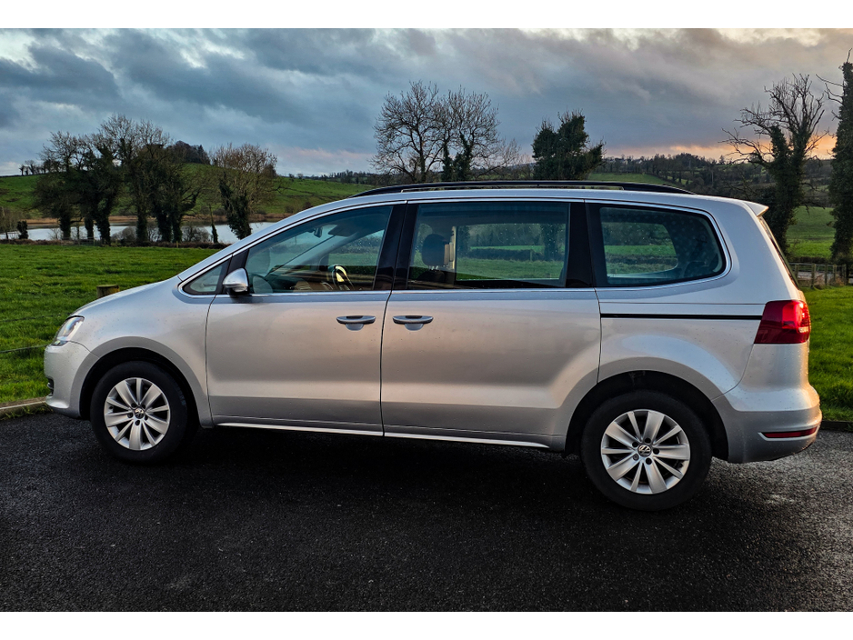 2015 Volkswagen Sharan - image 5