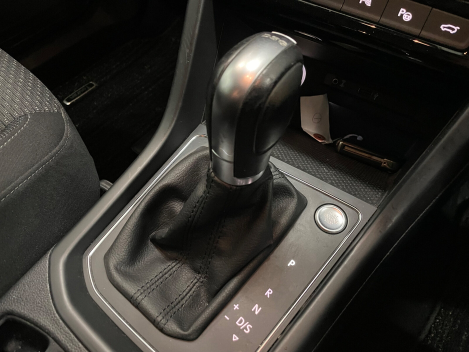 2017 Volkswagen Touran - image 19