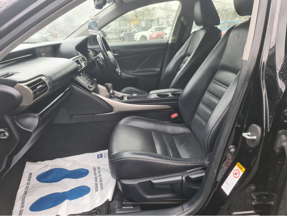 2015 Lexus IS 300 h 300 H EXECUTIVE EDITION E-C E-CVT 4DR 2.5 A €12,999