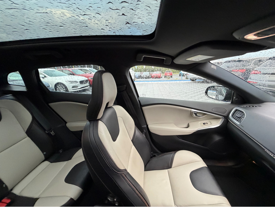 2018 Volvo V40 ** DEPOSIT TAKEN ** CROSS COUNTRY 4WD - 2.0L DIESEL - AUTO - 12M WARRANTY - CAR: 1733 €19,950