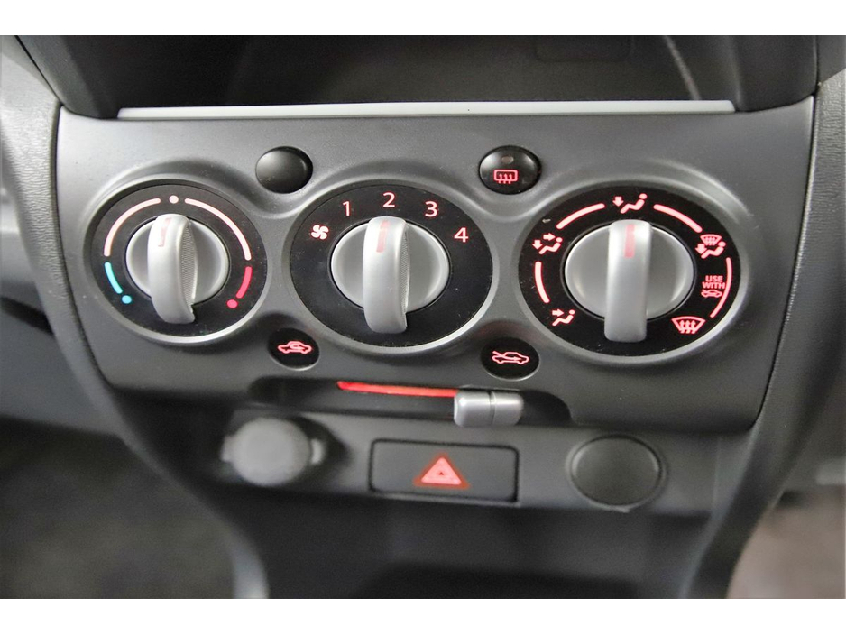 2014 Suzuki Alto - image 20