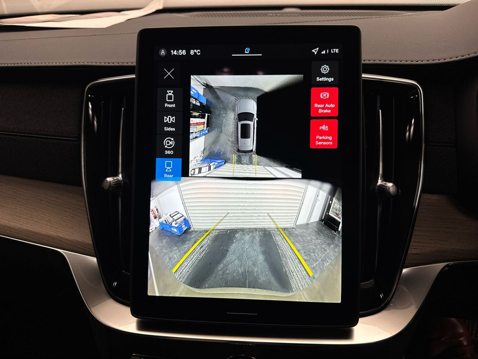 2026 Volvo XC90 - image 17