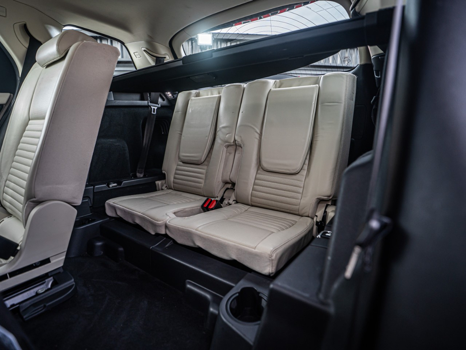 2016 Land Rover Discovery Sport - image 42