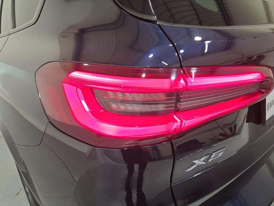 2021 BMW X5 - image 20