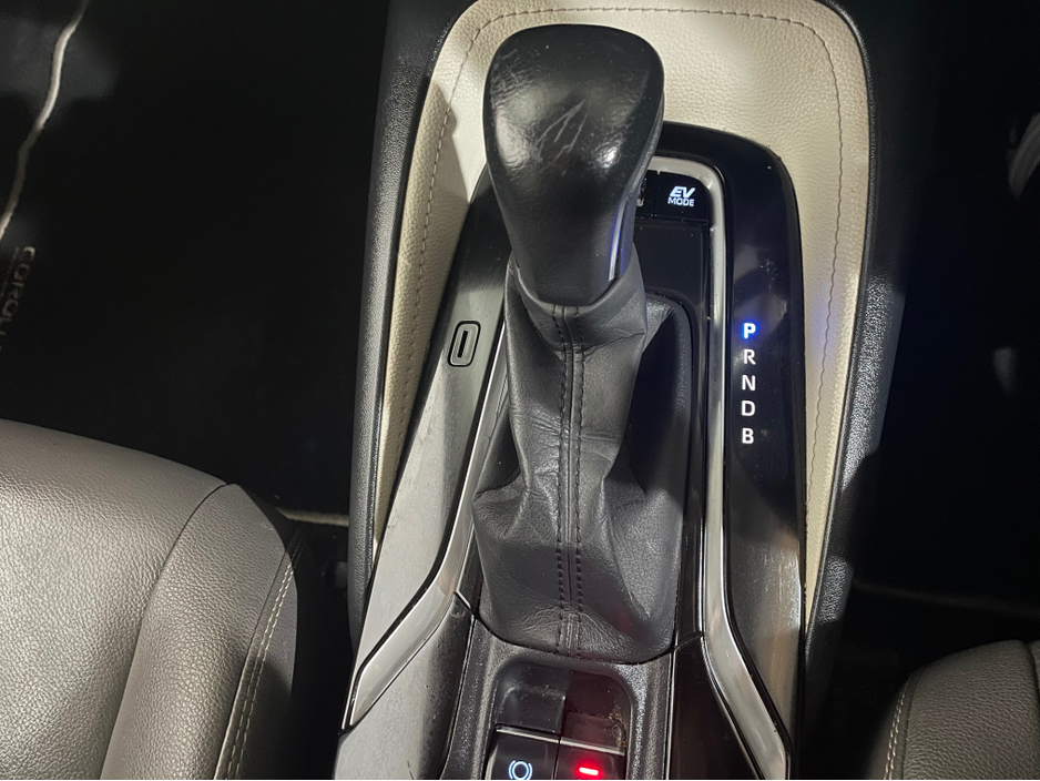 2022 Toyota Corolla HYBRID SOL SALOON 4DR FULL SERVICE HISTORY €19,950