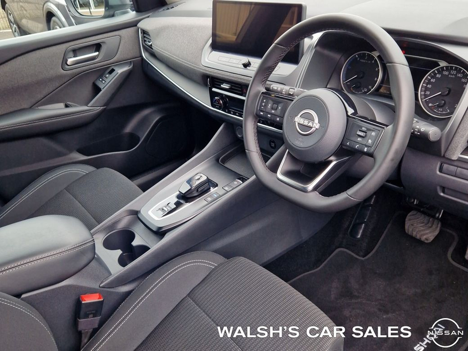 2025 Nissan Qashqai E-power SV MY24 04DR A €39,950