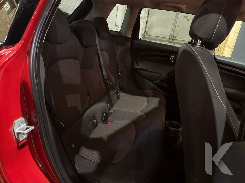 2018 MINI One - image 11