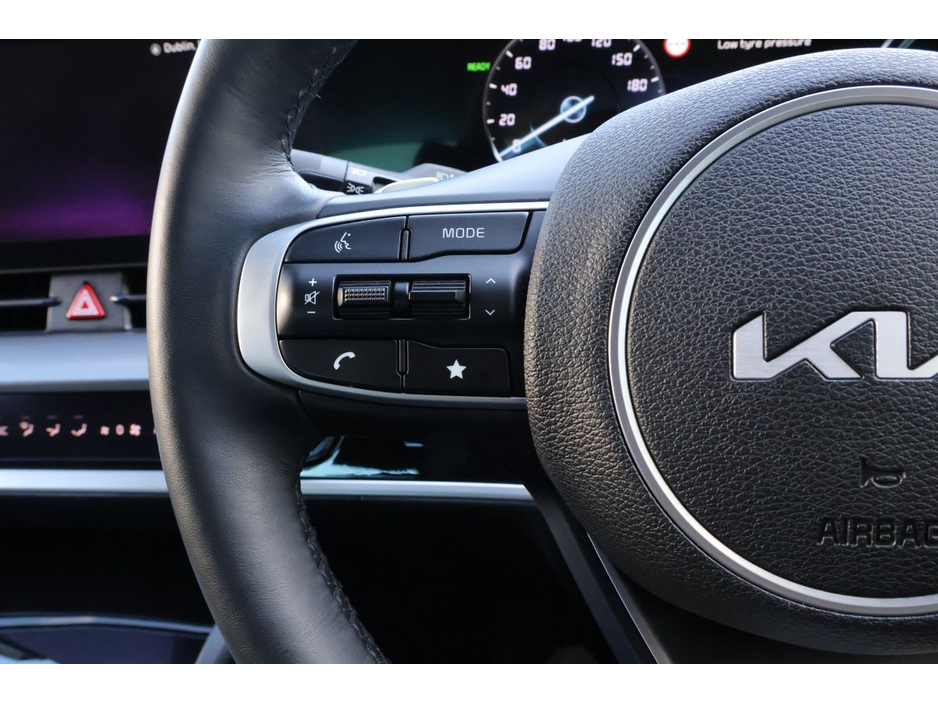 2024 Kia Sportage - image 11