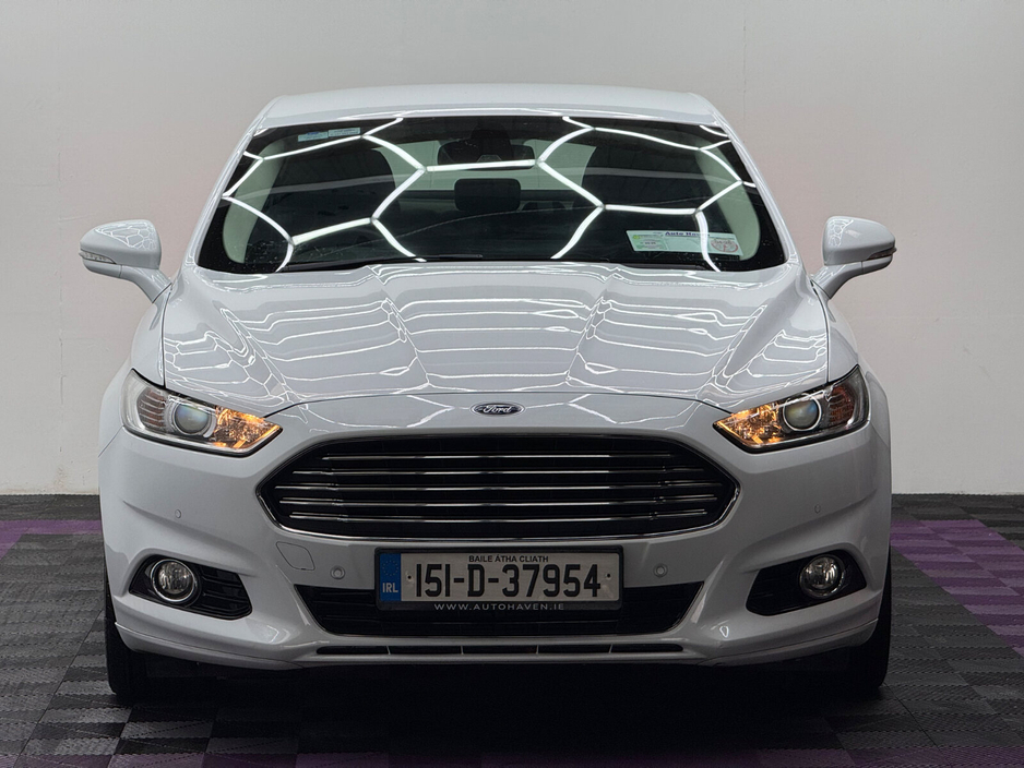 2015 Ford Mondeo - image 2