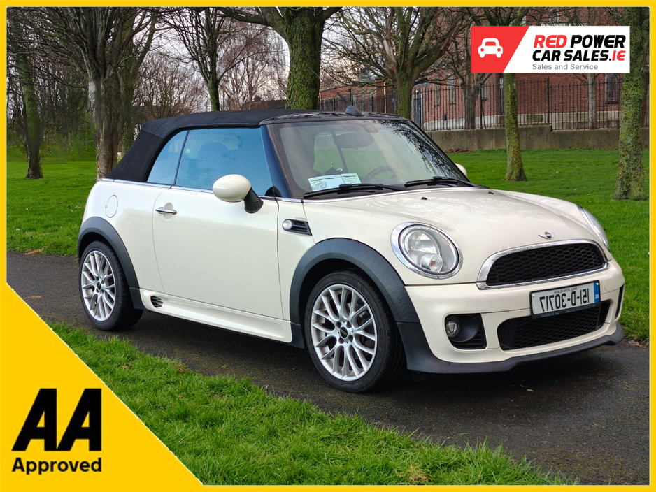 2015 MINI Convertible ZM32 2DR ONE €11,950