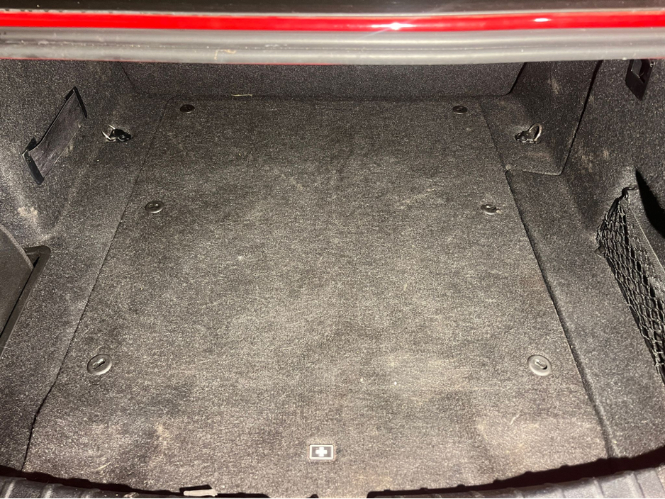 2016 BMW 3 Series - image 27