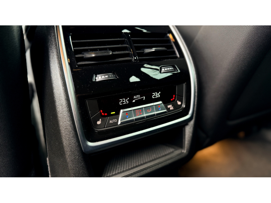 2023 BMW X5 - image 13