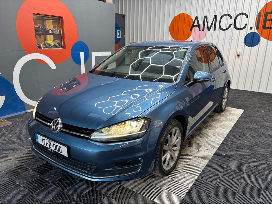 2017 Volkswagen Golf - image 5