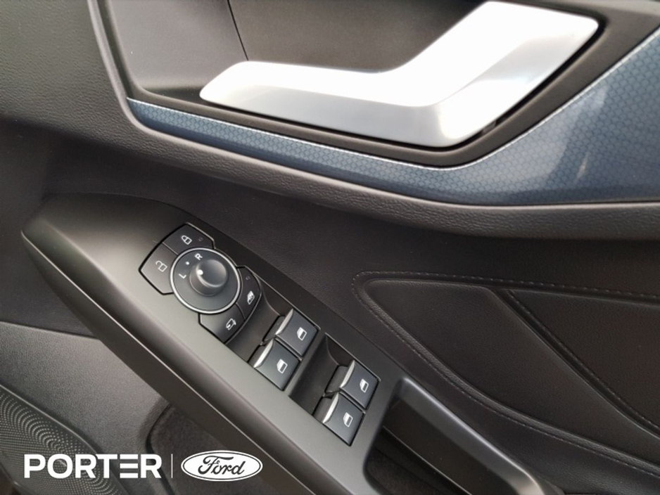 2023 Ford Focus - image 22