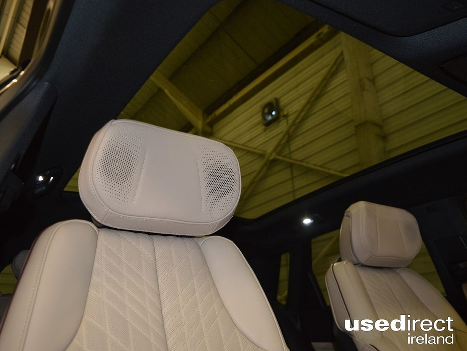 2026 Cadillac Lyriq - image 12