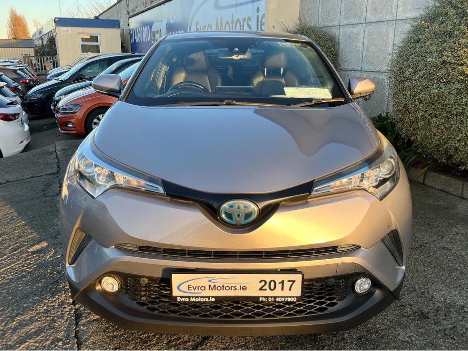 2017 Toyota C-HR SOL AUTOMATIC HYBRID 1.8 PETROL //HIGH SPEC//LOW MILES//REVERSE CAMERA//HALF LEATHER HEATED SEATS//KEYLESS ENTRY//ADAPTIVE CRUISE CONTROL// €18,950