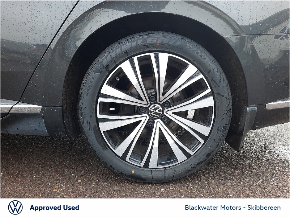 2023 Volkswagen Arteon - image 9