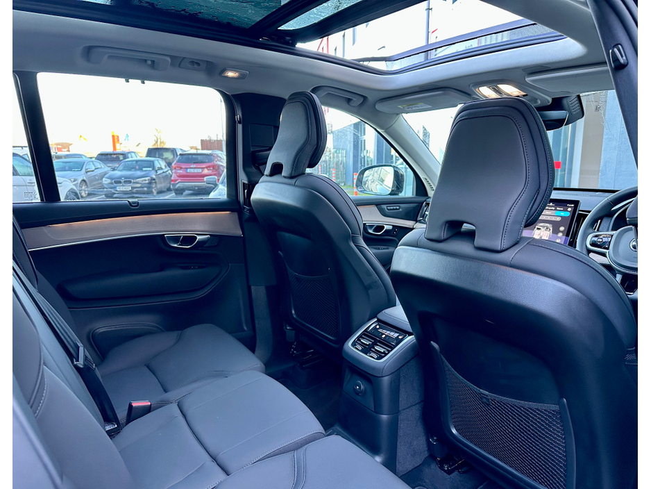 2025 Volvo XC90 + T8 PHEV AWD AUTO PLUS €78,950