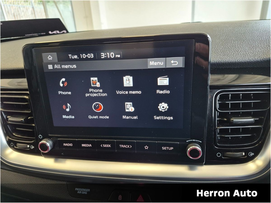 2023 Kia Stonic - image 9