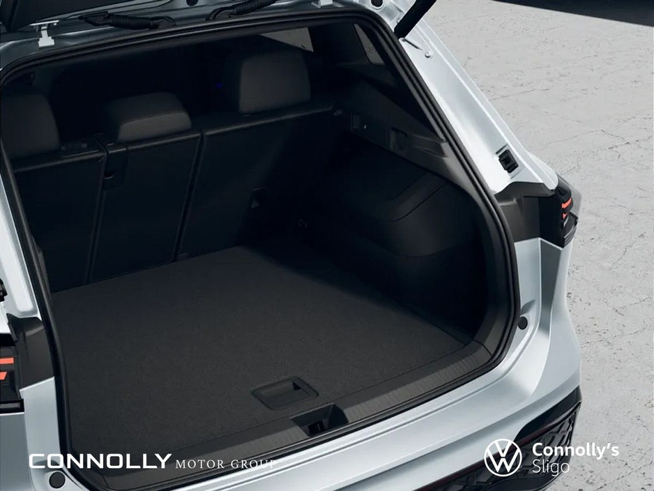 2026 Volkswagen Tiguan - image 8