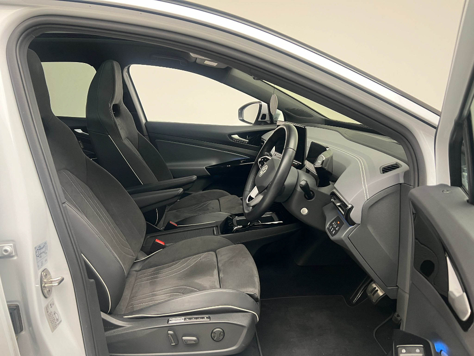 2023 Volkswagen ID.5 MAX PRO 77KWH €36,990