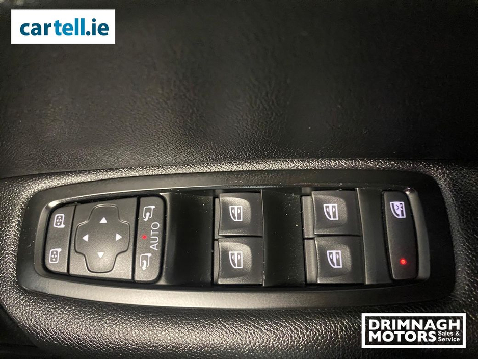 2018 Renault Megane - image 17