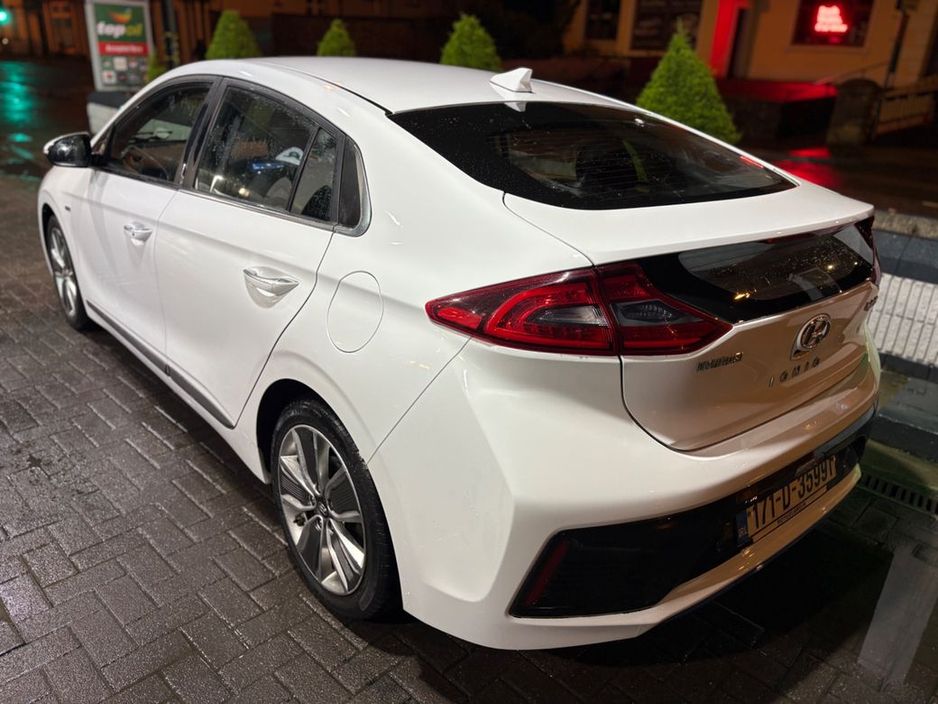 2017 Hyundai Ioniq 1.6 Petrol Hybrid - Auto €12,990